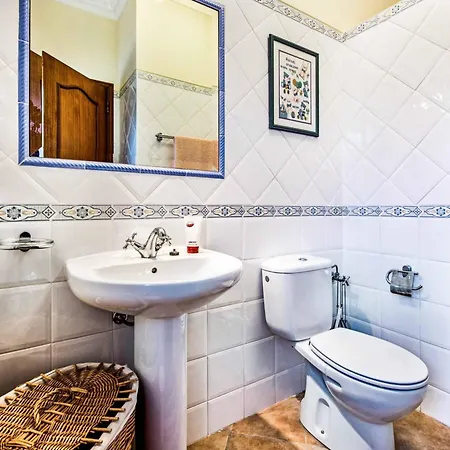 Vivienda Rafael 호텔 *